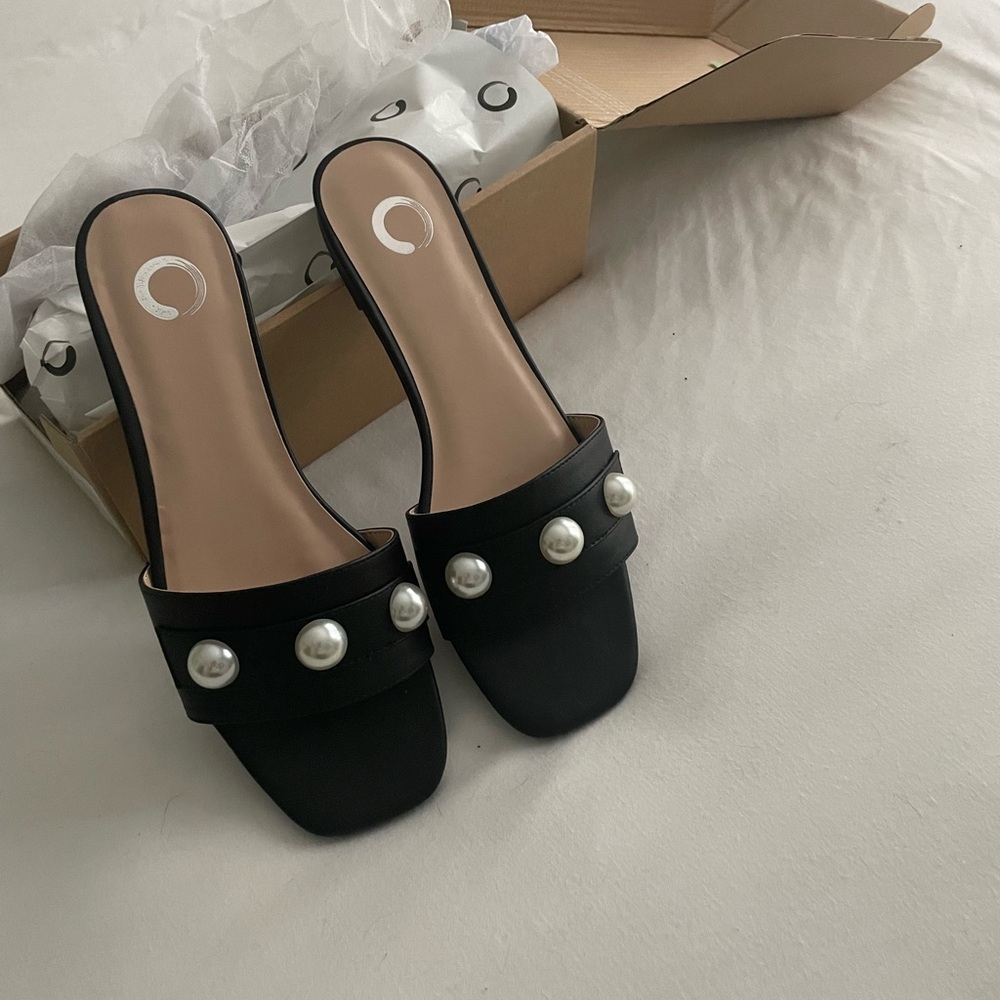 Leonie Black Black Sandals with Pearls NIB